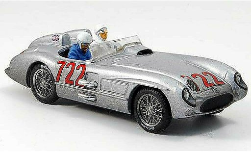 Mercedes 300 Base 1/43 Brumm No.722 Moss/Jenkinson Mille Miglia 1955 miniature
