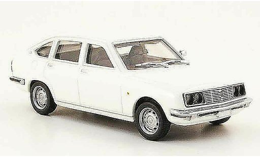 Lancia Beta berline 1/43 Pego blanche miniature