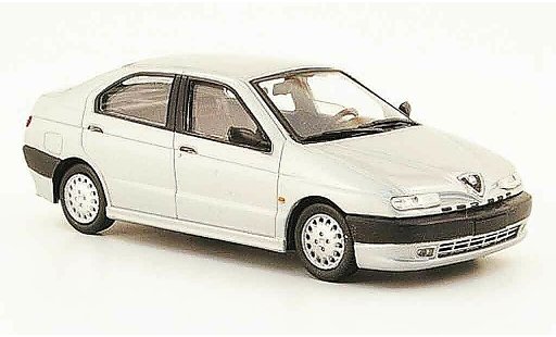 Alfa Romeo 146 berlina 1/43 Pego grise metallisee 1995 miniature