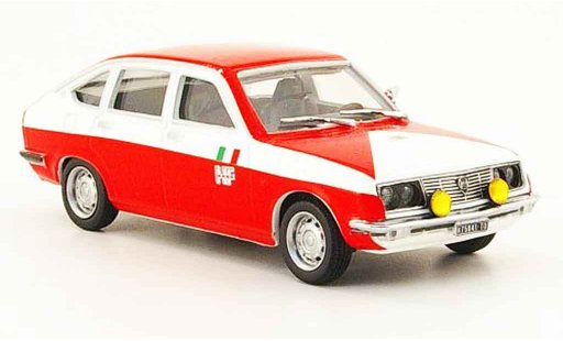 Lancia Beta berline 1/43 Pego assistenza rallye marlboro miniature
