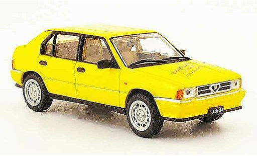 Alfa Romeo 33 berline 1/43 Pego spielwarenmesse nurnberg 2008 miniature