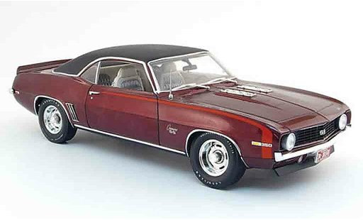 Chevrolet Camaro SS 1/18 Highway 61 350 rouge noire 1969 miniature