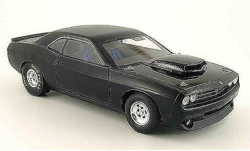 Dodge Challenger Super Stock 1/18 Highway 61 392 hemi matnoire 2008 miniature