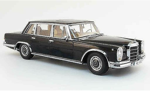 Mercedes 600 Base 1/18 Autoart (w100) noire avec gardinen mallen 1965 miniature