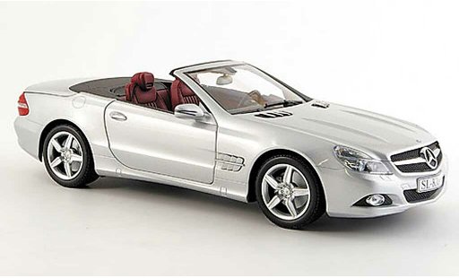 Mercedes Classe SL Base 1/18 Minichamps (r 230) grise metallisee miniature