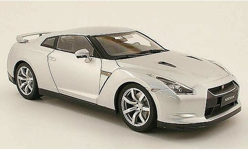 Nissan Skyline R35 1/18 Norev gtr grise 2008 miniature
