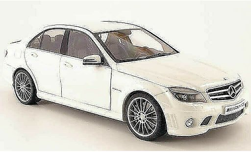 Mercedes Classe C AMG 1/18 Autoart 63 blanche 2007 miniature