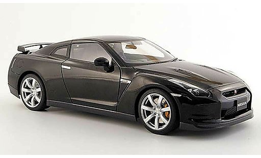 Nissan Skyline R35 1/18 Autoart gt-r noire 2008 miniature