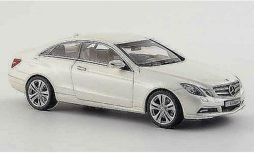 Mercedes Classe E Coupe 1/43 Schuco (C207) blanche 2009 miniature