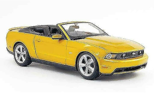 Ford Mustang Convertible 1/18 Maisto gt cabriolet or miniature