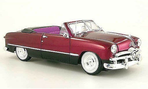 Ford 1949 Cabriolet 1/18 Maisto lila/noire miniature
