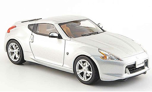 Nissan 370Z Base 1/43 Ebbro Fairlady Z grise metallisee 2008 miniature