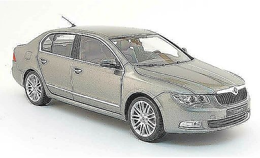 Skoda Superb 2009 1/18 Abrex ii grise miniature