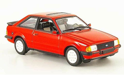 Ford Escort XR3 1/43 Minichamps i rouge 1982 MK3 miniature