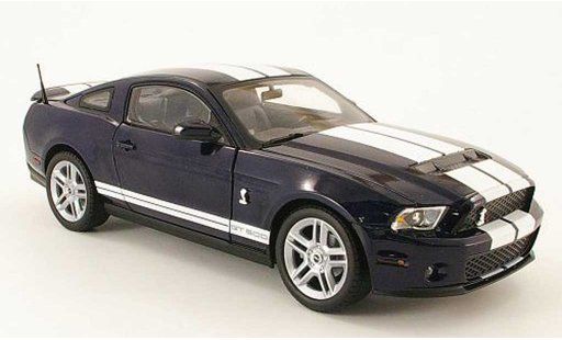 Shelby GT 500 2010 1/18 Shelby Collectibles bleu avec bandes blanches miniature