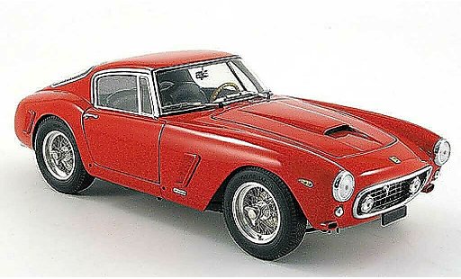 Ferrari 250 GT 1961 1/18 CMC swb competizione rouge miniature