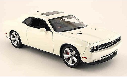 Dodge Challenger 2008 1/18 Highway 61 srt8 blanche miniature