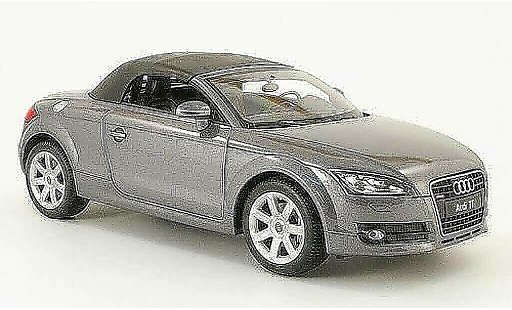 Audi TT roadster 1/18 Welly grise avec capote miniature