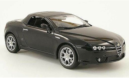 Alfa Romeo Spider veloce 1/18 Welly noire capote miniature