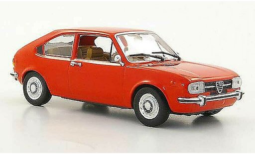 Alfa Romeo Alfasud berlina 1/43 Minichamps rouge orange 1974 miniature
