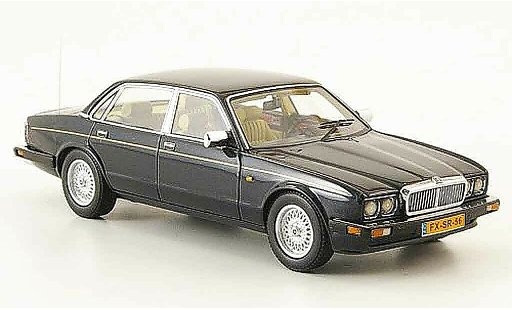 Jaguar XJ 40 1/43 Neo sovereign verte 1990 miniature