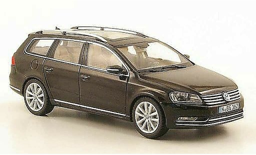 Volkswagen Passat B7 1/43 Schuco Variant noire 2010 miniature