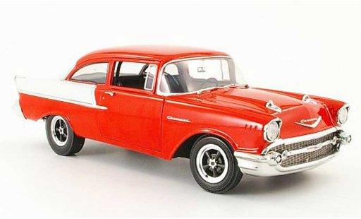 Chevrolet Bel Air Sedan 1/18 Highway 61 1957 150 utility rouge/cremeblanche miniature