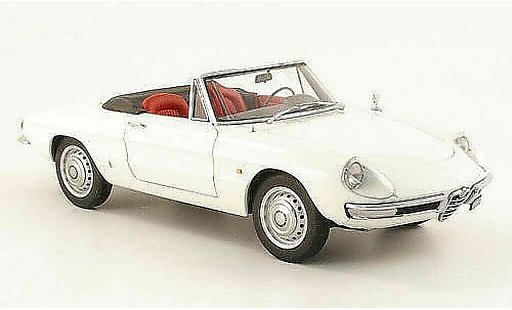 Alfa Romeo Spider Duetto 1600 1/18 Autoart duetto spider blanche 1966 miniature
