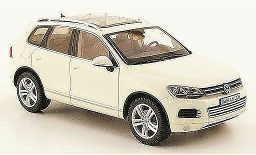 Volkswagen Touareg Base 1/43 Schuco ii blanche 2010 miniature
