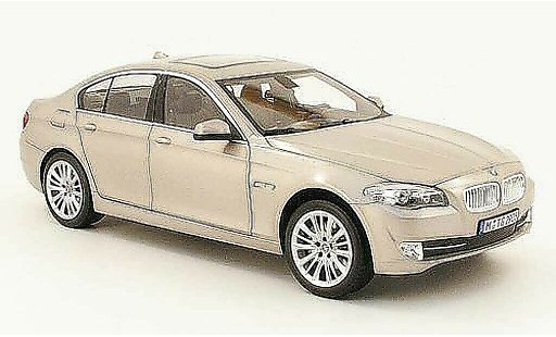 Bmw 550 F10 1/18 Norev limousine champagne 2010 miniature