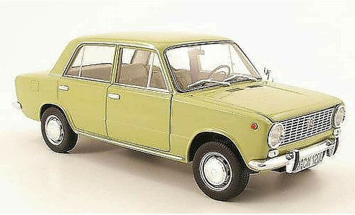 Lada 1200 Base 1/18 IST Models oliv 1971 miniature