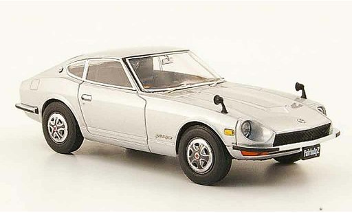 Nissan Fairlady Z S30 1/43 Ebbro grise metallisee RHD miniature
