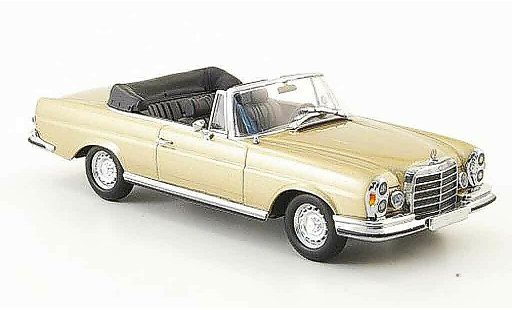 Mercedes 280 1970 1/43 Minichamps SE 3.5 Cabrio (W111) or MCW miniature