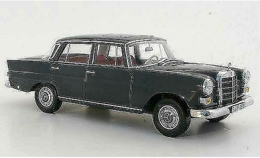 Mercedes 200 Base 1/18 Norev (W110) grise 1966 miniature