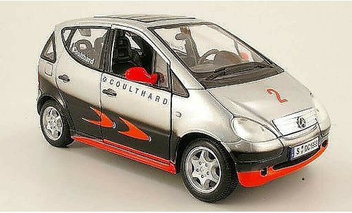 Mercedes Classe A Base 1/18 Maisto coulthard formule 1 design miniature