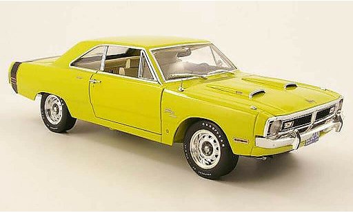 Dodge Dart 1971 1/18 Highway 61 340 swinger special jaune verte miniature
