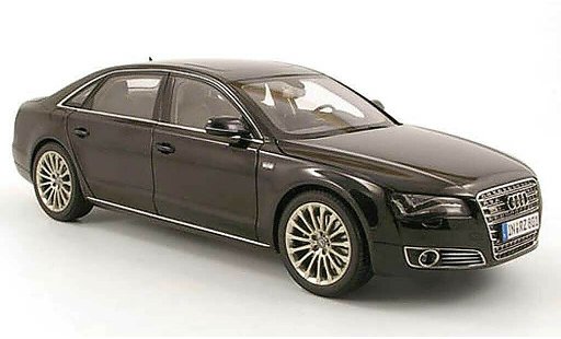 Audi A8 w12 l 1/18 Kyosho noire 2010 miniature