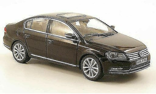 Volkswagen Passat B7 1/43 Schuco noire 2010 miniature