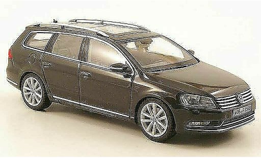 Volkswagen Passat B7 1/43 Schuco Variant grise 2010 miniature