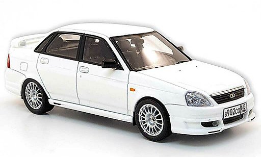 Lada Priora TMS 1/43 DIP Models blanche 2010 miniature