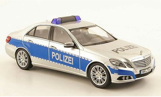 Mercedes Classe E Base 1/43 Schuco Berline (W212) Police Hamburg miniature