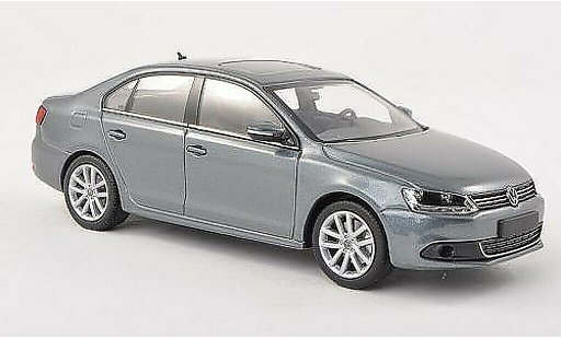 Volkswagen Jetta Base 1/43 Minichamps gris 2010 miniature