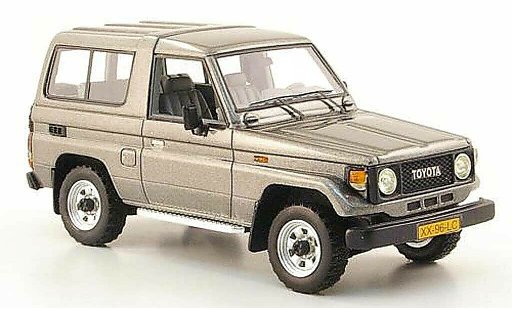 Toyota Land Cruiser 70 1/43 Neo LJ grise 1986 miniature