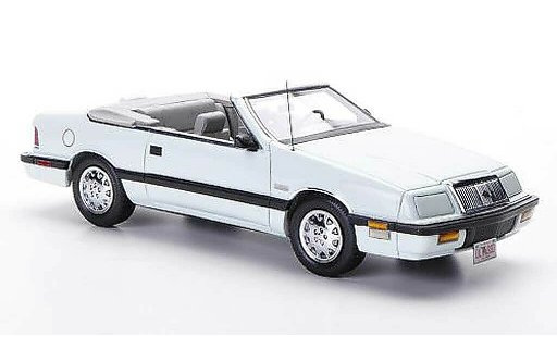 Chrysler Le Baron Convertible 1/43 American Excellence 1990 Cabriolet blanche limit&Atilde;&copy;e Auflage 500 pi&Atilde;&uml;ce miniature