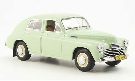 Gaz M20 Limousine 1/43 IST Models Pobieda Limosine verte 1949 miniature