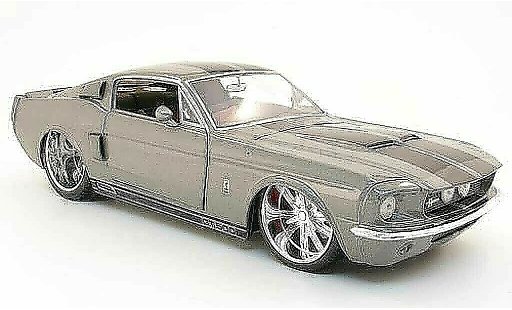 Shelby GT 500 1967 1/18 Jada Toys noire bandes miniature
