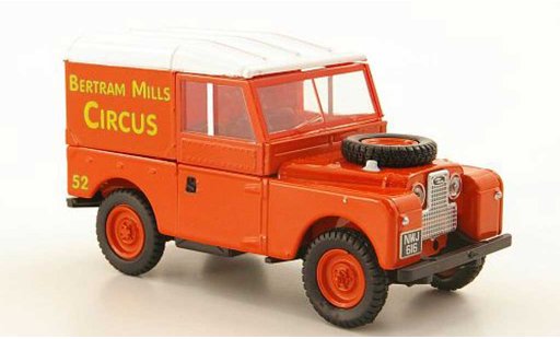 Land Rover 88 Base 1/43 Oxford Hard Top Bertram Mills Circus miniature