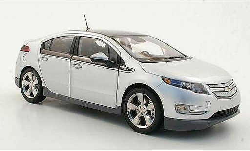Chevrolet Volt hatchback 1/18 Kyosho grise metallisee miniature