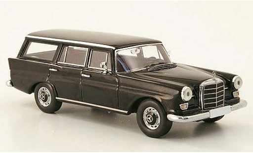 Mercedes 230 Base 1/43 Spark Universal (W110) noire miniature