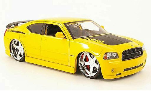 Dodge Charger Daytona 1/18 Jada Toys r/t jaune/mat noire 2006 miniature